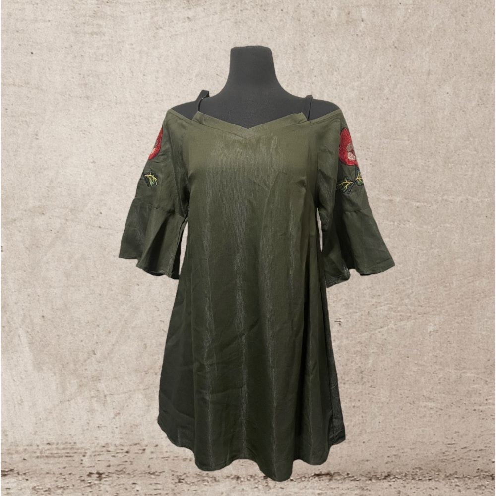 Entro Cold Shoulder Dress Womens Small Olive Green NEW Floral Bell Sleeve Miniโ